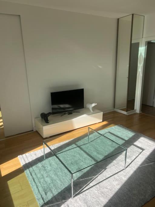 Tour Eiffel Terrasse Vue Seine Apartment Paris Ngoại thất bức ảnh